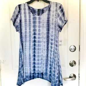 Short Sleeve Tie Dye V-Neck Top